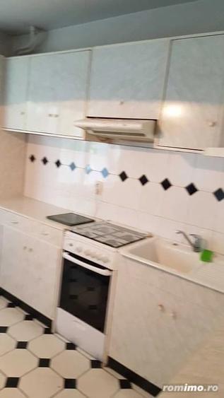 Garsonieră decomandată în Lipovei