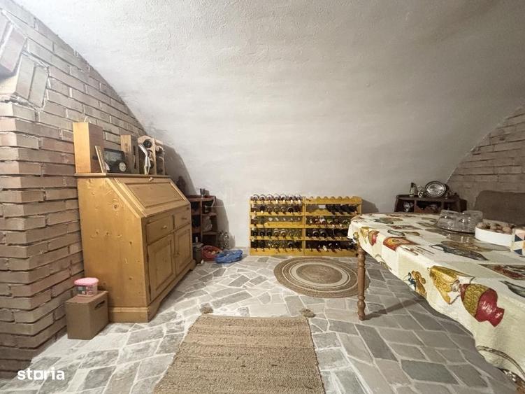 Casă cu 3 camere cu Teren 200 Mp în Central