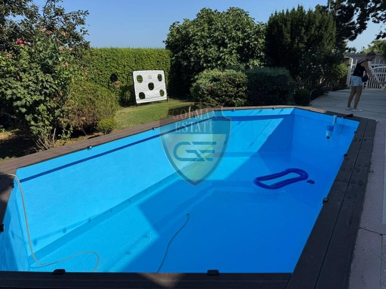 Casă individuală cu 4 camere cu Canalizare în Faleza Nord
