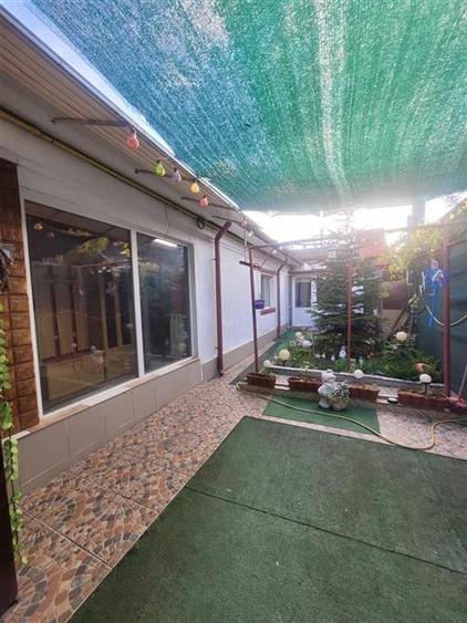 Casă cu 3 camere cu Canalizare în Palas