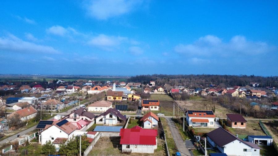 Teren Construcții intravilan de 1200 mp, în Bazoșu Nou