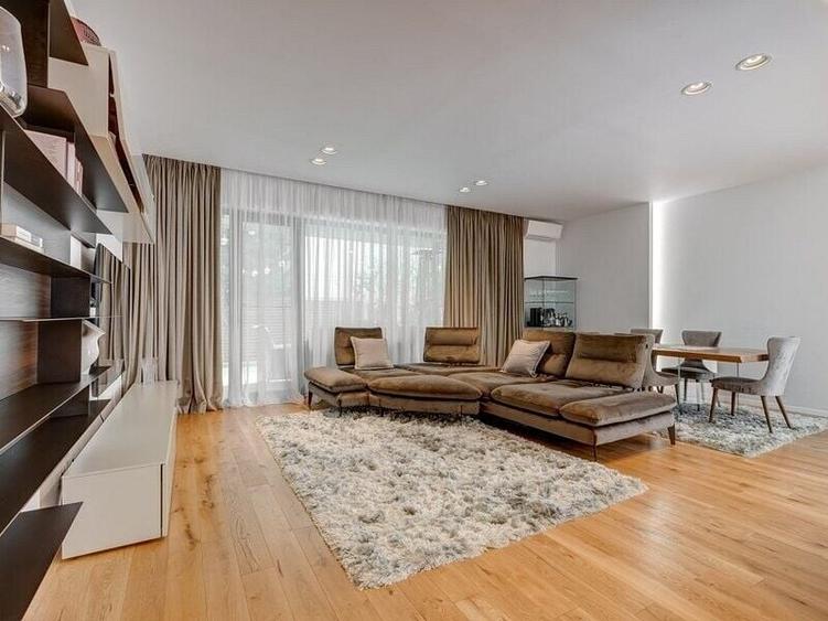 Duplex cu 5 camere cu Canalizare în Pipera