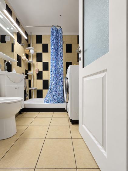 Apartament cu 3 camere decomandat în Ultracentral