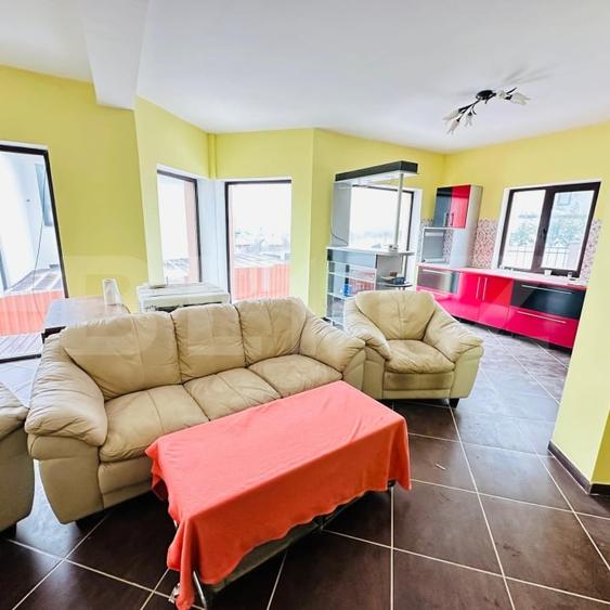 Casă individuală cu 5 camere cu Canalizare în Bucium