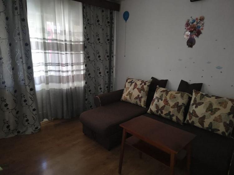 Garsonieră decomandată în Central