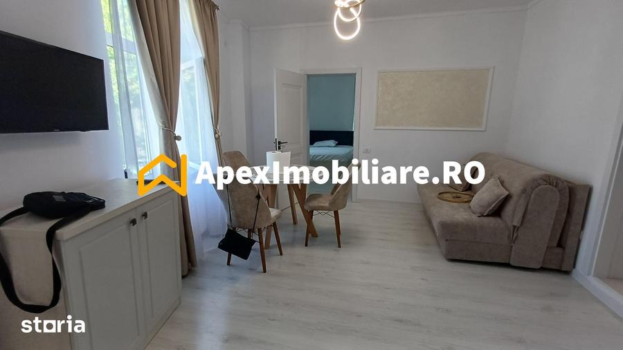 Apartament cu 3 camere semidecomandat în Ștefan cel Mare