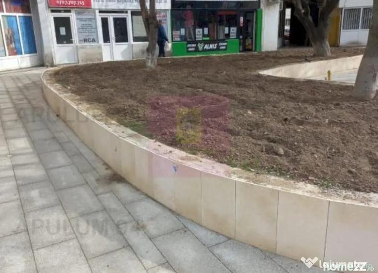 Spațiu comercial, de 163 mp, în Central
