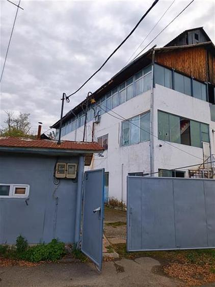 Spațiu comercial, de 664 mp, în Dăești