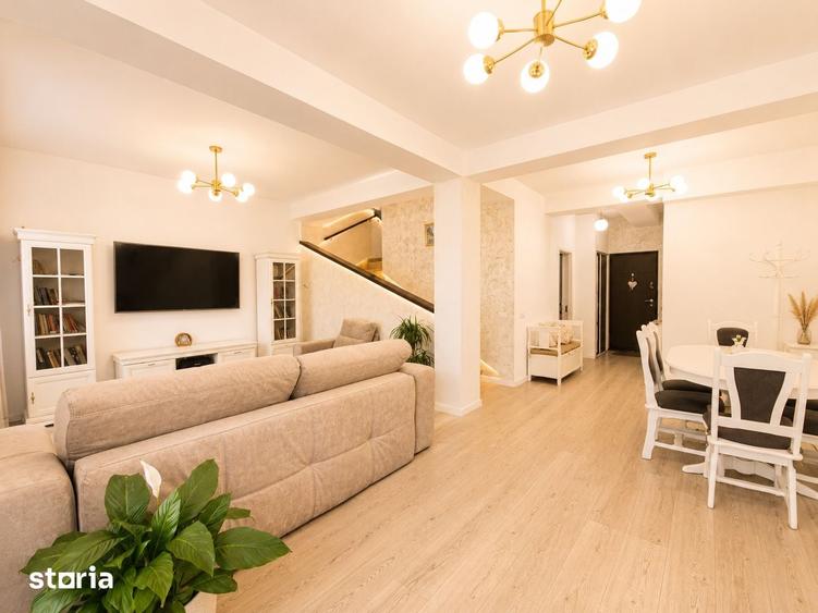 Casă cu 4 camere cu Teren 160 Mp în Palazu Mare
