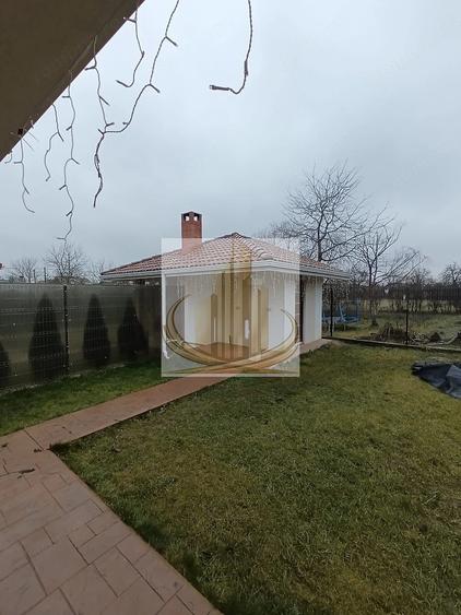 Casă cu 4 camere cu Teren 285 Mp în Urseni