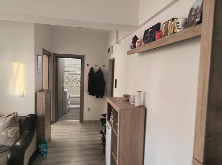 Apartament cu 2 camere decomandat în Nicolina
