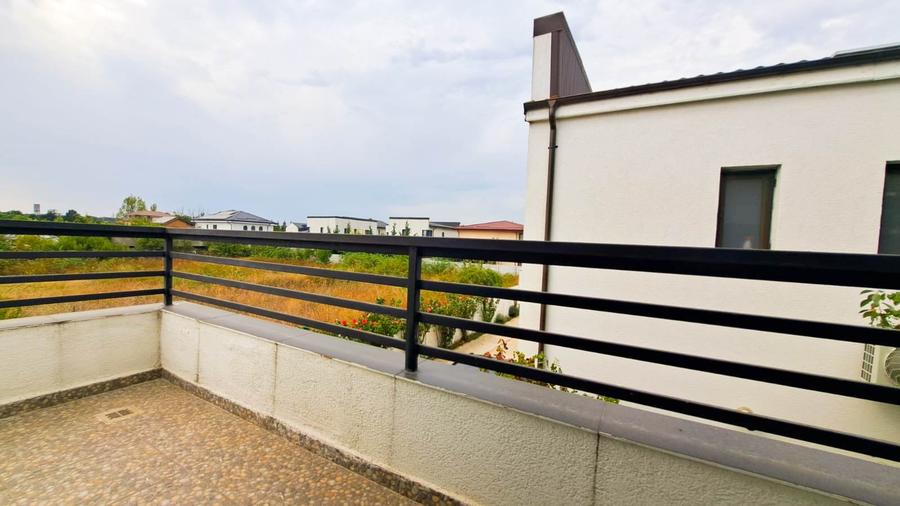 Casă individuală cu 4 camere cu Teren 340 Mp în Tunari