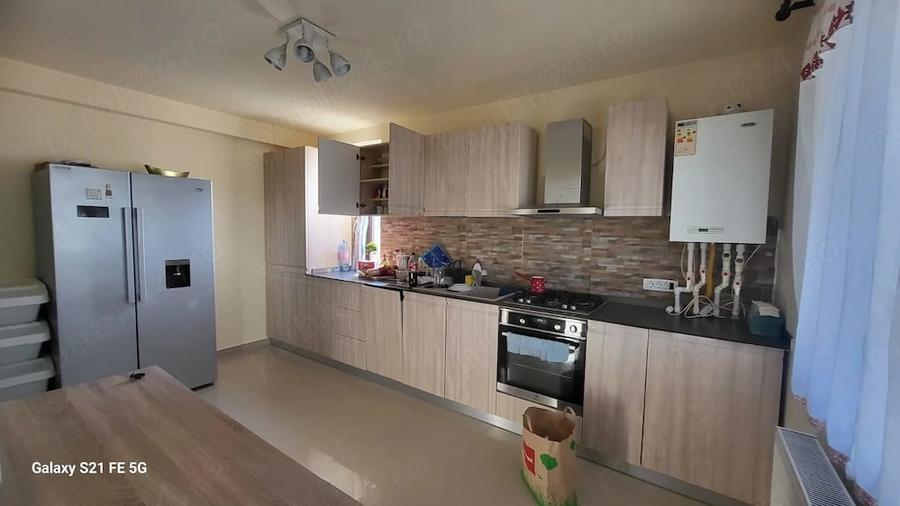 Casă cu 5 camere cu Teren 360 Mp în Central