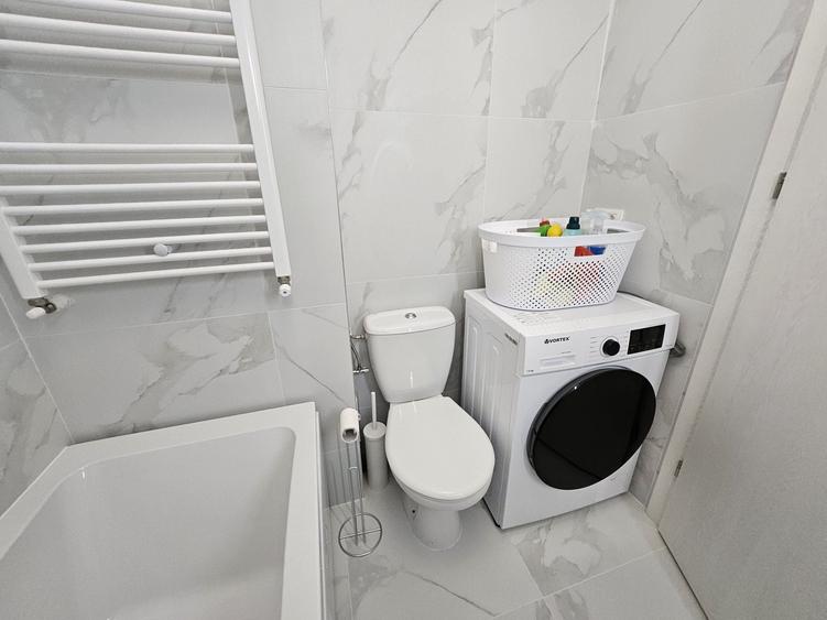 Apartament cu 2 camere decomandat în Central