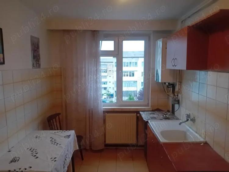 Apartament cu 2 camere decomandat în Mărăței