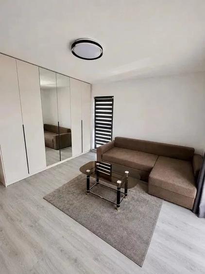 Apartament cu 2 camere decomandat în Cristian