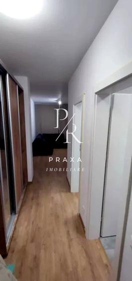 Apartament cu 3 camere semidecomandat, mobilat în Florești