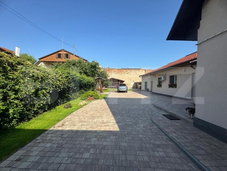 Casă individuală cu 5 camere cu Canalizare în Gherla