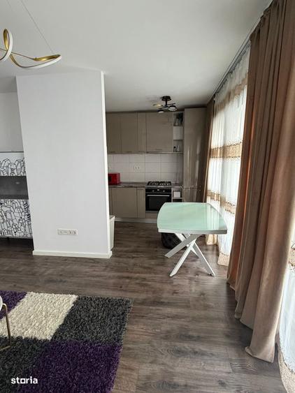 Apartament cu 3 camere în Tei