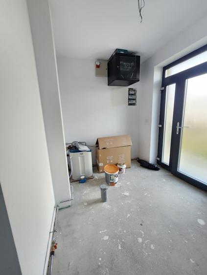 Duplex cu 4 camere cu Canalizare în Dumbrăvița