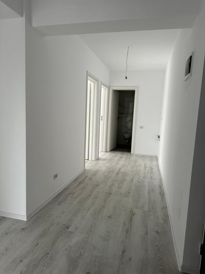Apartament cu 2 camere decomandat în 13 Decembrie
