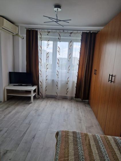 Garsonieră decomandată în Berceni
