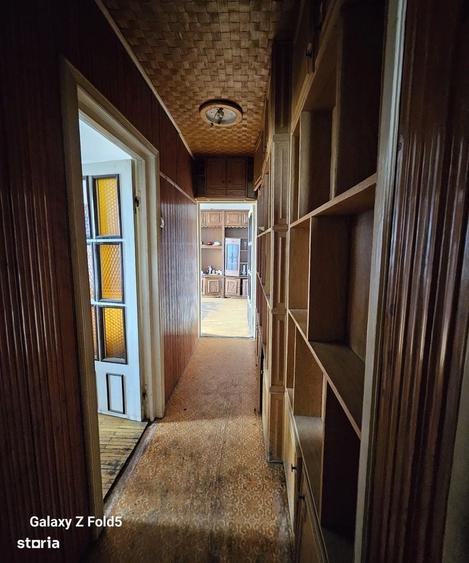 Apartament cu 3 camere decomandat în Dacia