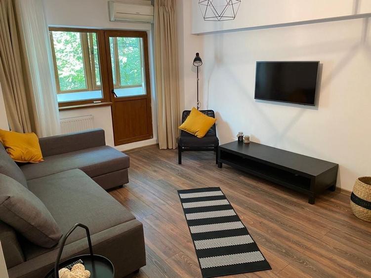 Apartament cu 2 camere semidecomandat în Panduri