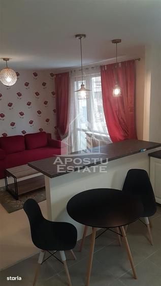 Apartament cu 2 camere, mobilat în P-ța Victoriei