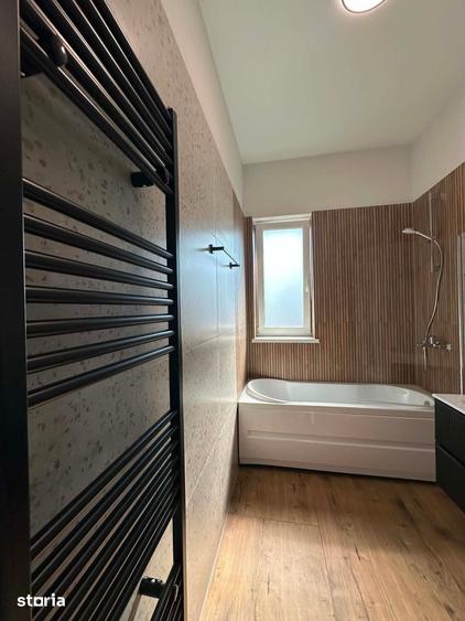 Apartament cu 2 camere semidecomandat în Botizului