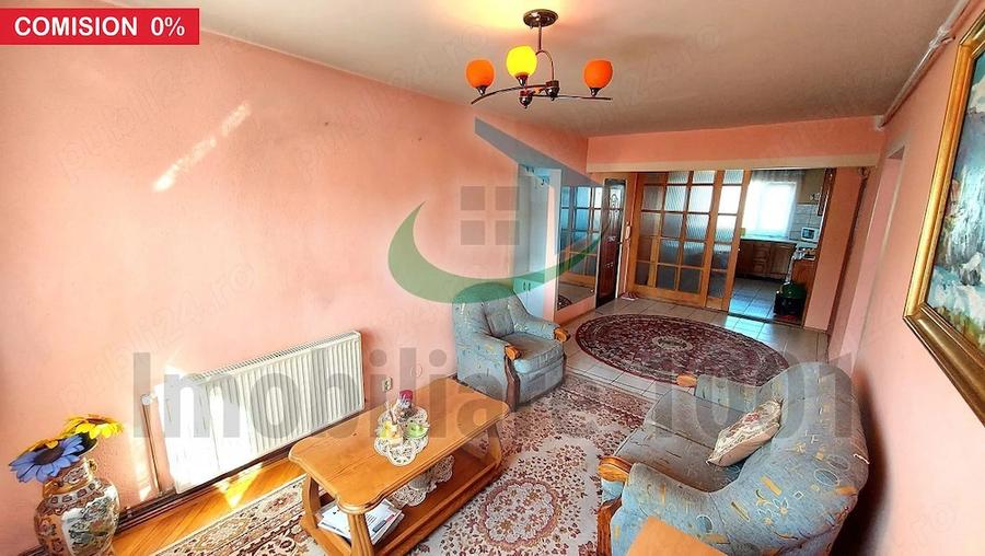 Apartament cu 4 camere decomandat în Ultracentral