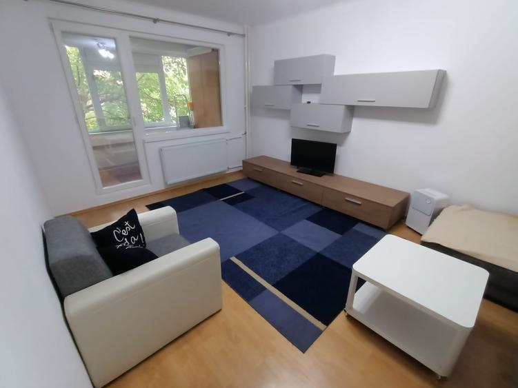 Apartament cu 2 camere decomandat în Dristor