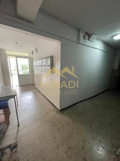 Apartament cu 2 camere, mobilat în Malul Spitalului