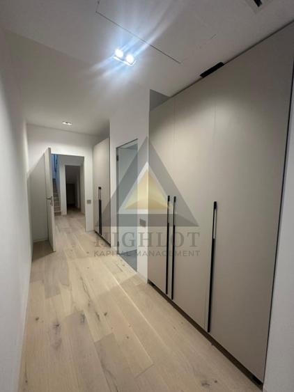 Apartament cu 3 camere decomandat, mobilat în Aviatorilor