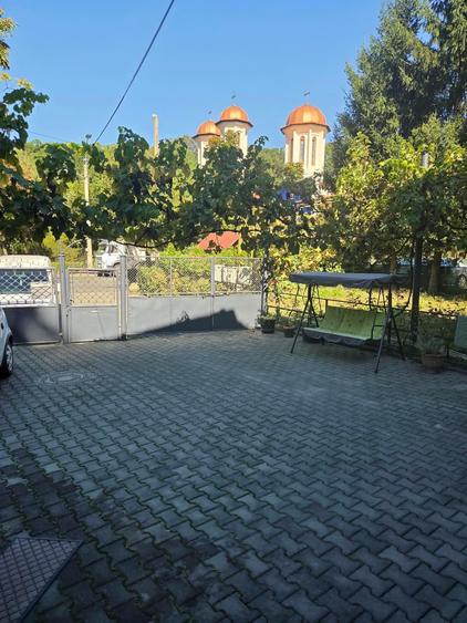 Apartament cu 2 camere semidecomandat în Plopilor