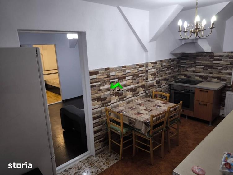 Apartament cu 3 camere semidecomandat în Vasile Aaron