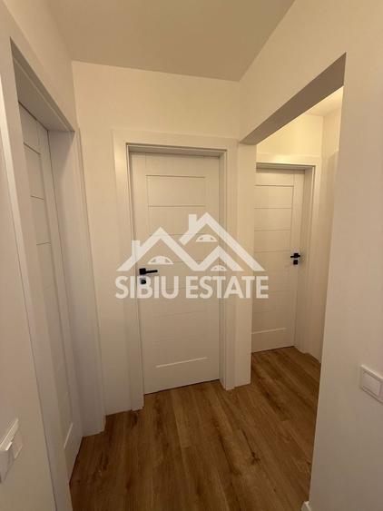 Apartament cu 3 camere decomandat în Ștrand