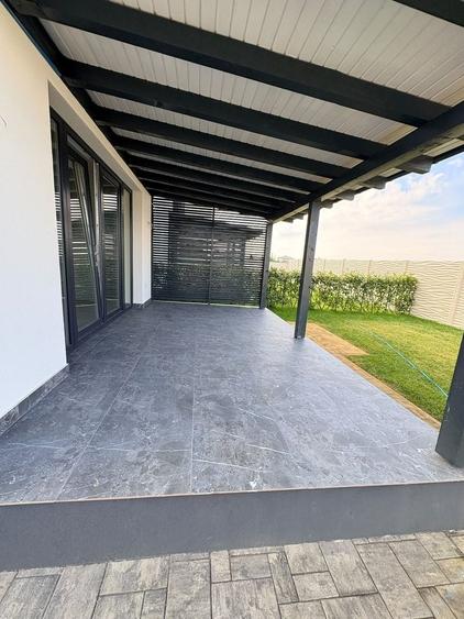 Duplex cu 5 camere cu Canalizare în Moșnița Nouă