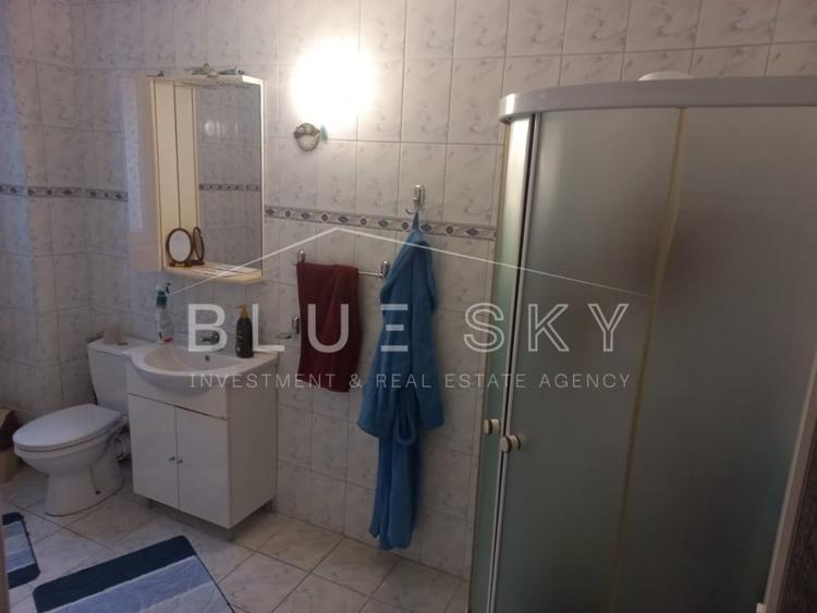 Casă individuală cu 8 camere cu Canalizare în Eforie Sud
