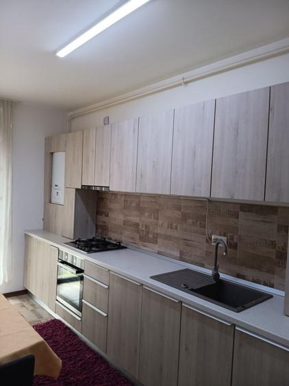 Apartament cu 3 camere decomandat în Nord