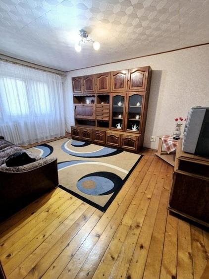 Apartament cu 2 camere decomandat, mobilat în Casa de Cultură