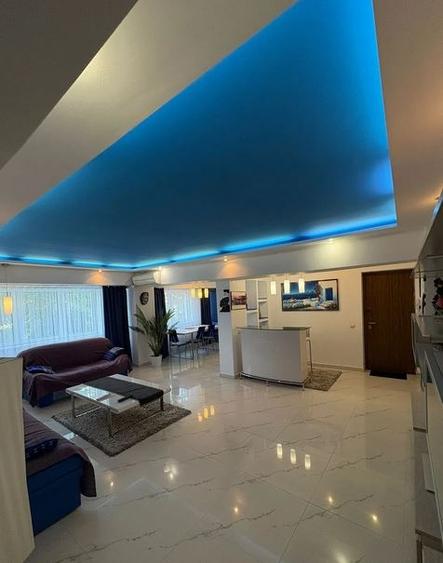 Apartament cu 3 camere semidecomandat, mobilat în Unirii — fotografia 1