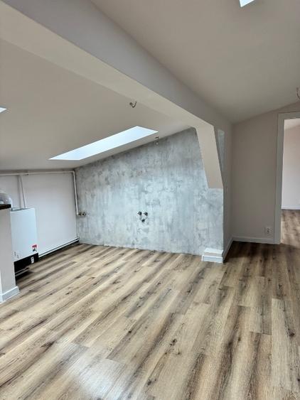 Apartament cu 2 camere decomandat în Străulești