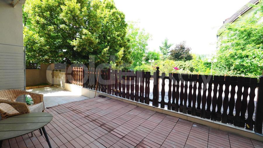 Apartament cu 3 camere semidecomandat, mobilat în Iancu Nicolae