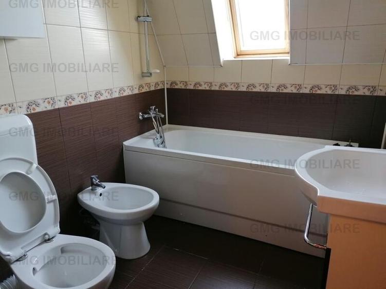 Apartament cu 4 camere decomandat, mobilat în Fundeni