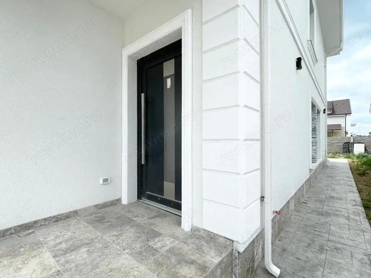 Casă cu 4 camere cu Teren 255 Mp în Urseni