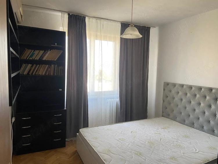 Apartament cu 3 camere semidecomandat în Circumvalațiunii