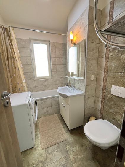 Apartament cu 2 camere semidecomandat în Aradului