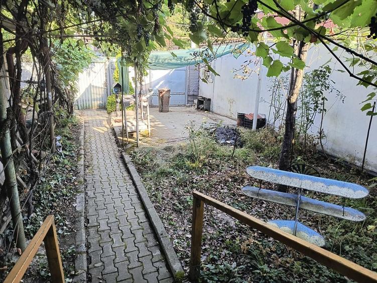 Casă individuală cu 2 camere cu Canalizare în Regie