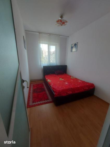Apartament cu 3 camere în Micro 11